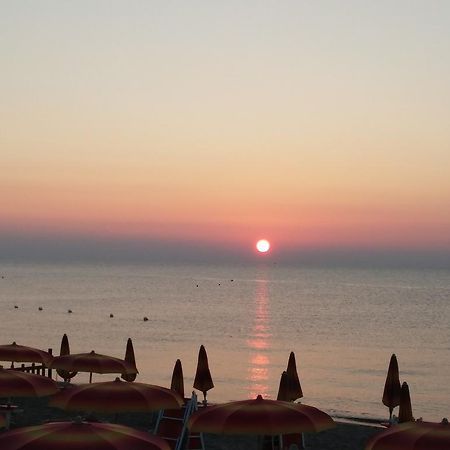 Blumen Bad Beach Διαμέρισμα Metaponto Εξωτερικό φωτογραφία